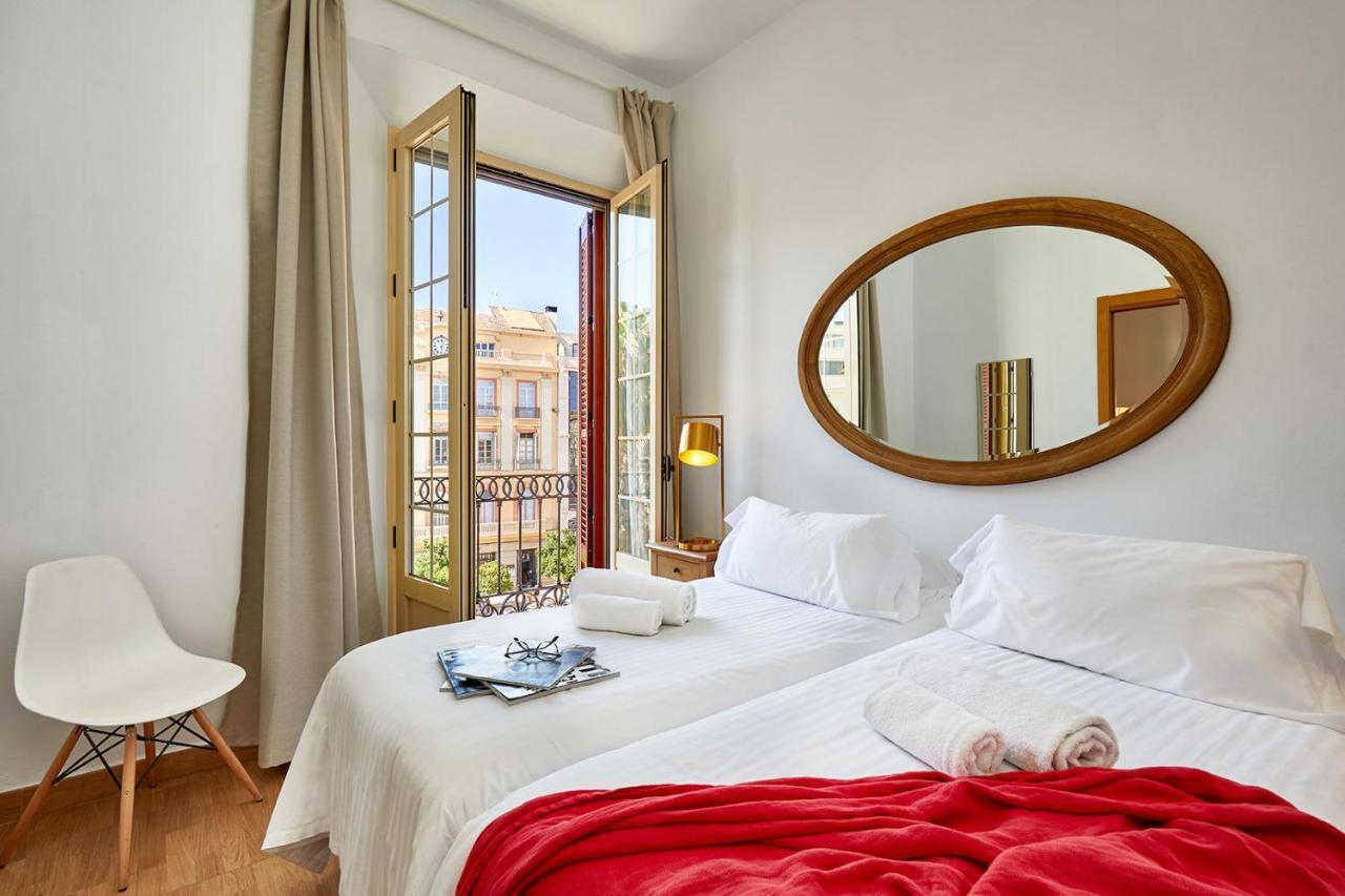 Lodgingmalaga Plaza Constitucion Ngoại thất bức ảnh