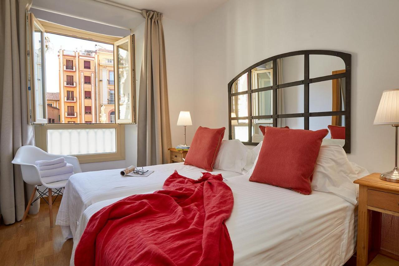 Lodgingmalaga Plaza Constitucion Ngoại thất bức ảnh
