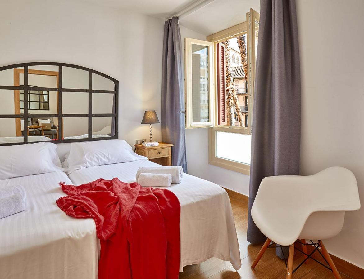 Lodgingmalaga Plaza Constitucion Ngoại thất bức ảnh