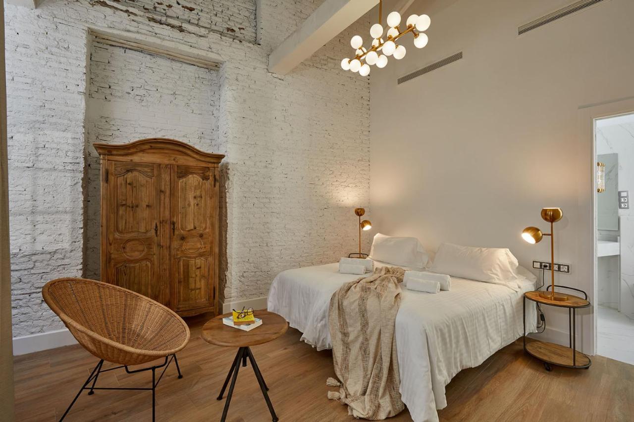 Lodgingmalaga Plaza Constitucion Ngoại thất bức ảnh