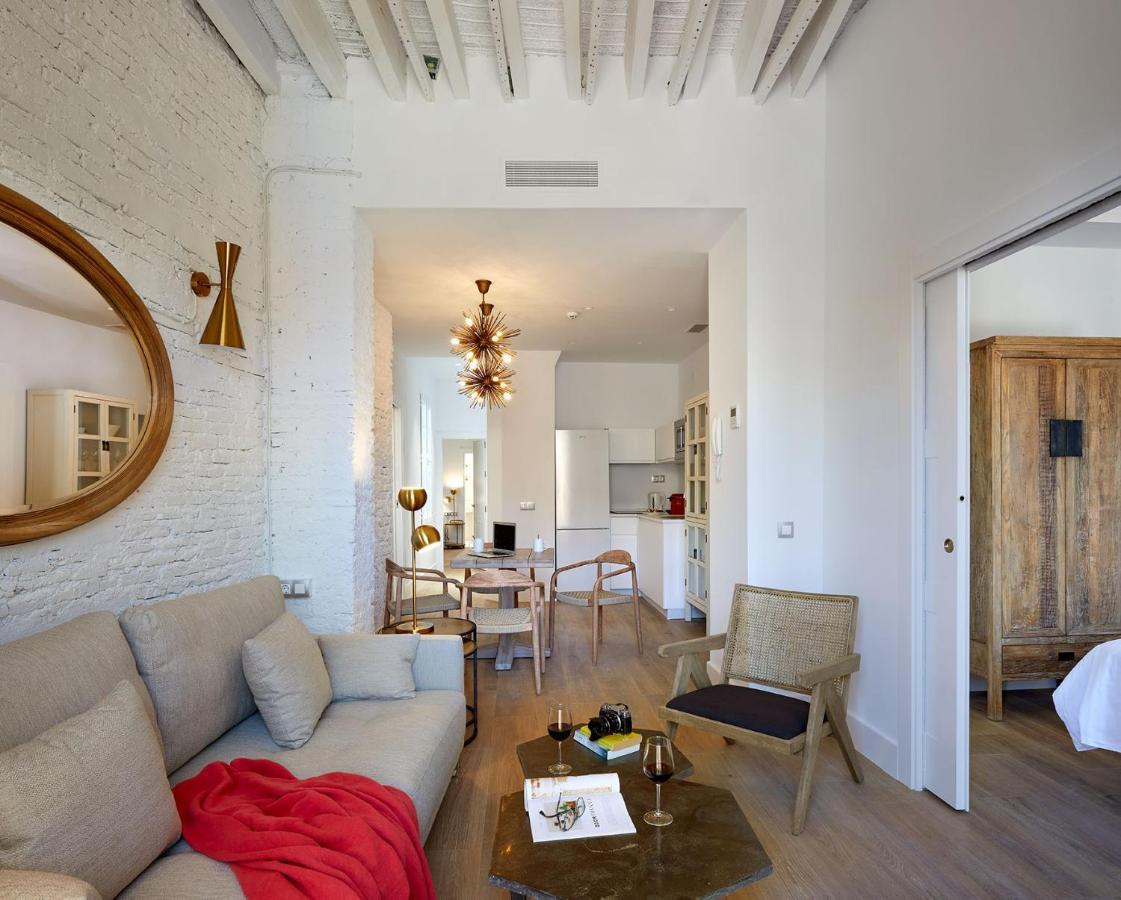 Lodgingmalaga Plaza Constitucion Ngoại thất bức ảnh