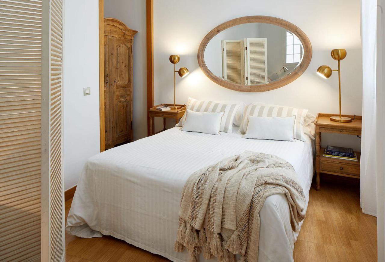 Lodgingmalaga Plaza Constitucion Ngoại thất bức ảnh