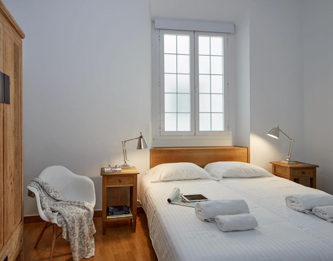 Lodgingmalaga Plaza Constitucion Ngoại thất bức ảnh